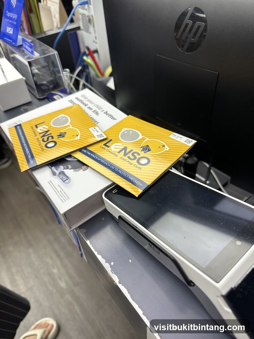 Counter Display with Lens Cleaning Cloths