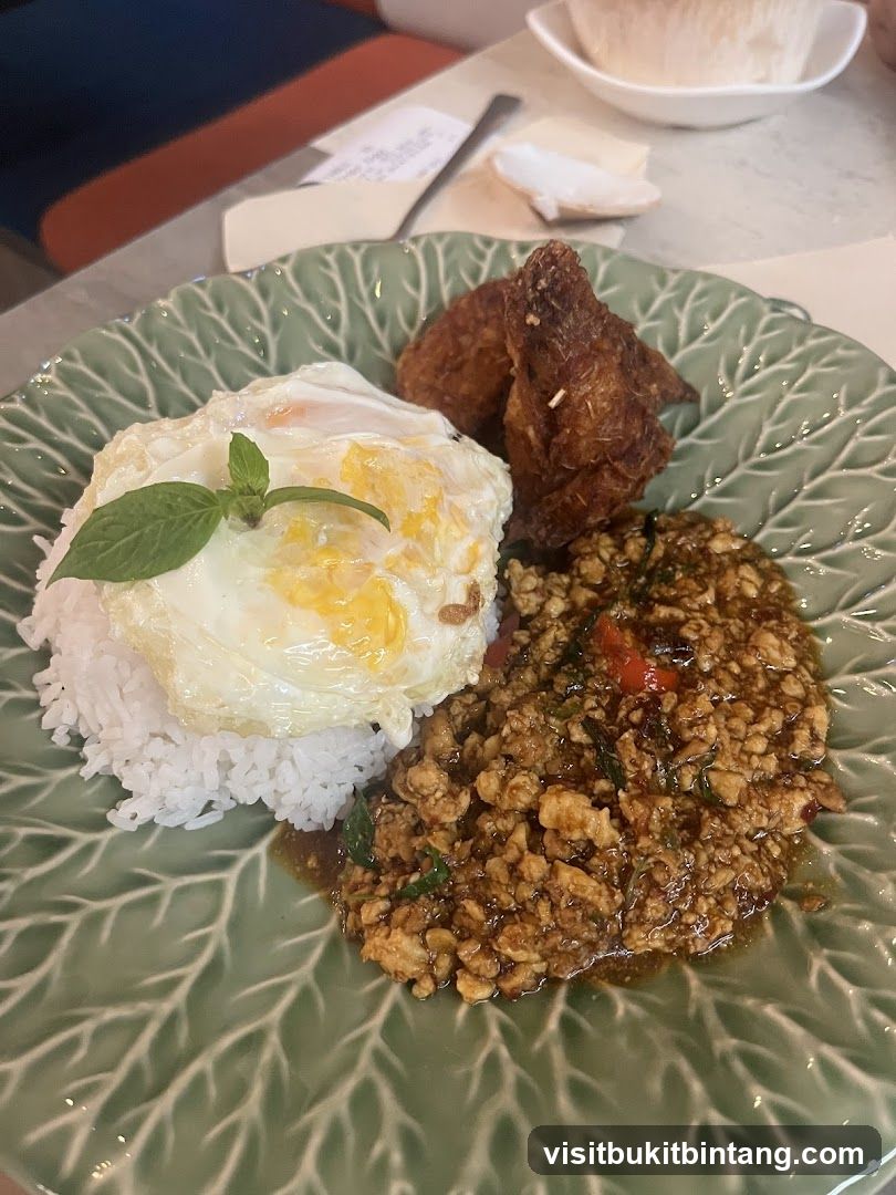 Minced Meat with Rice and Fried Egg