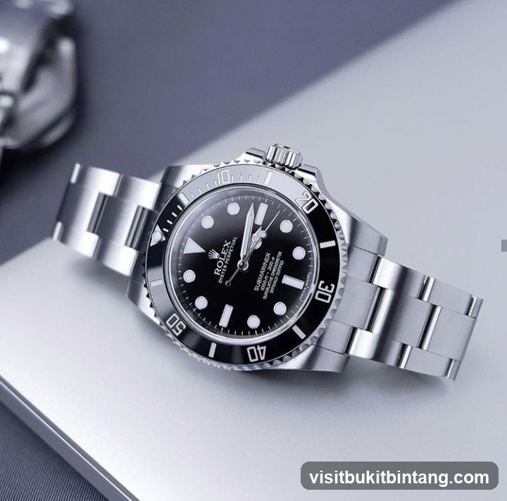 Rolex Submariner Watch