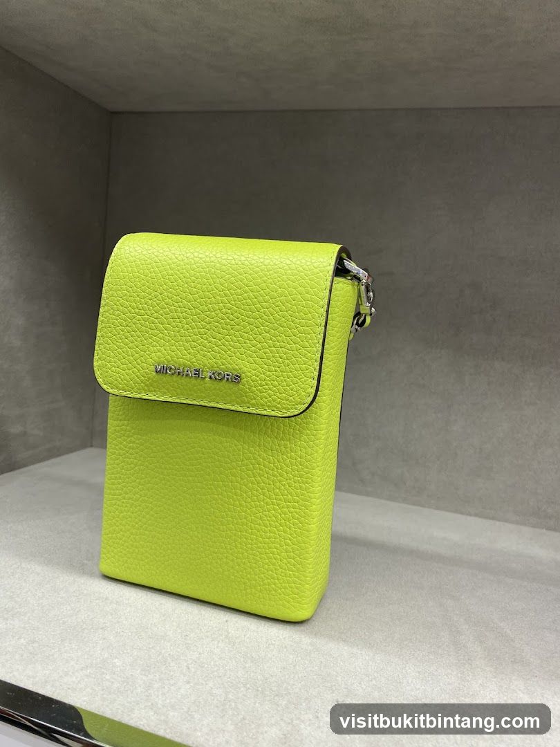Michael Kors Phone Bag