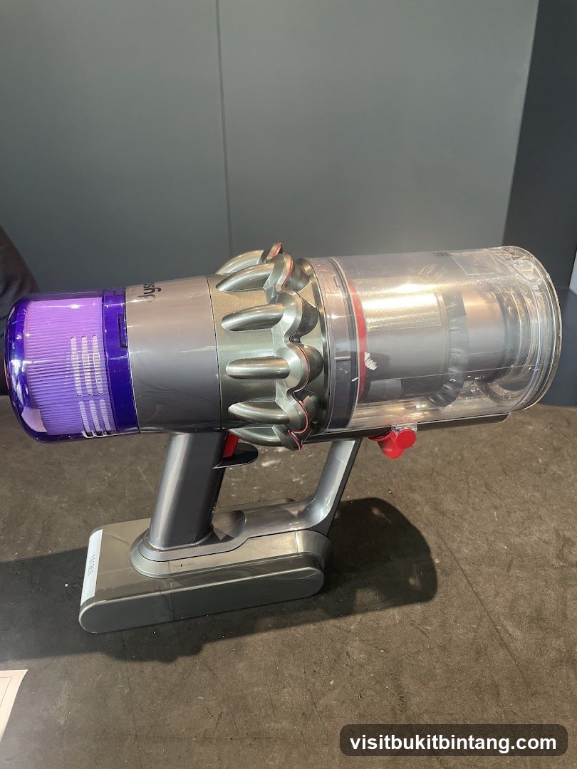 Dyson Vacuum Cleaner
