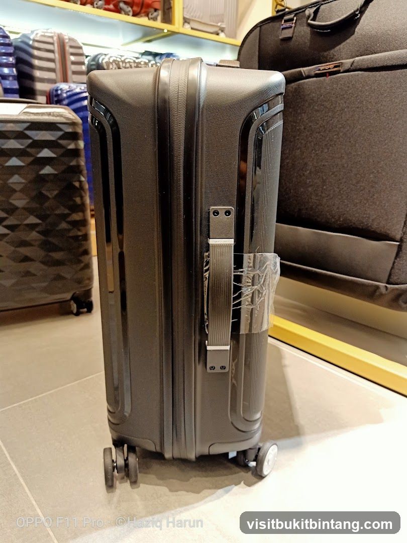 Luggage display