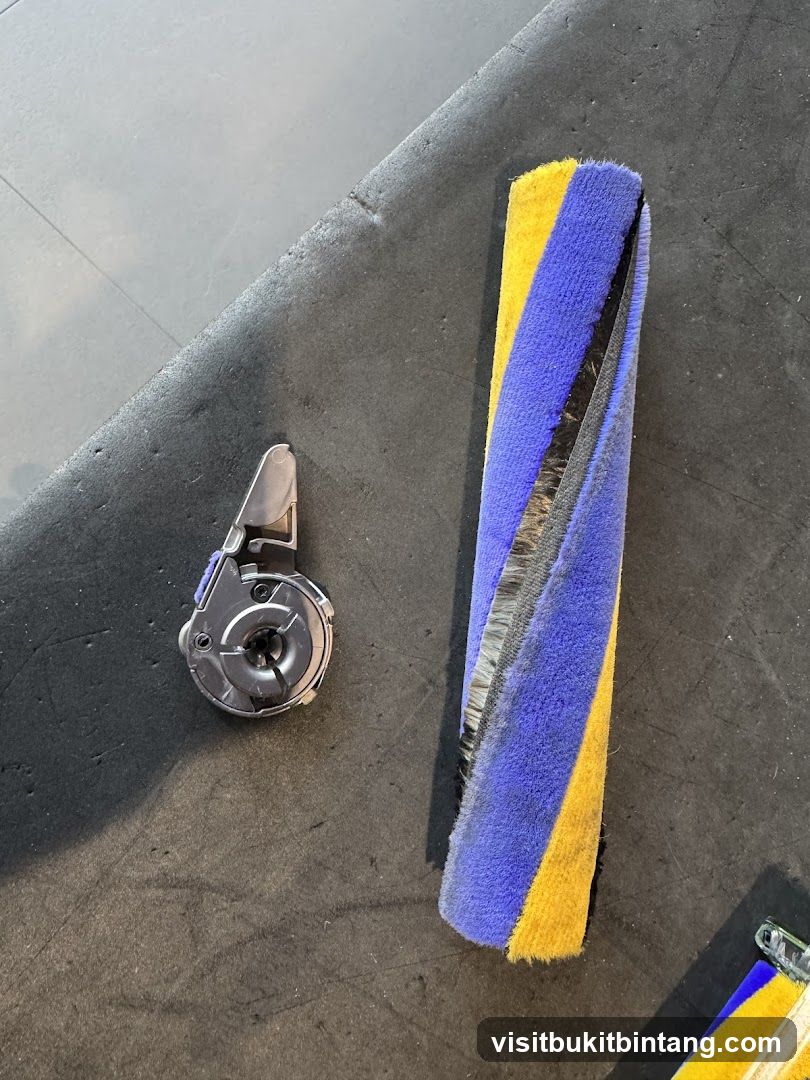 Vacuum Cleaner Brush Roll and Part
