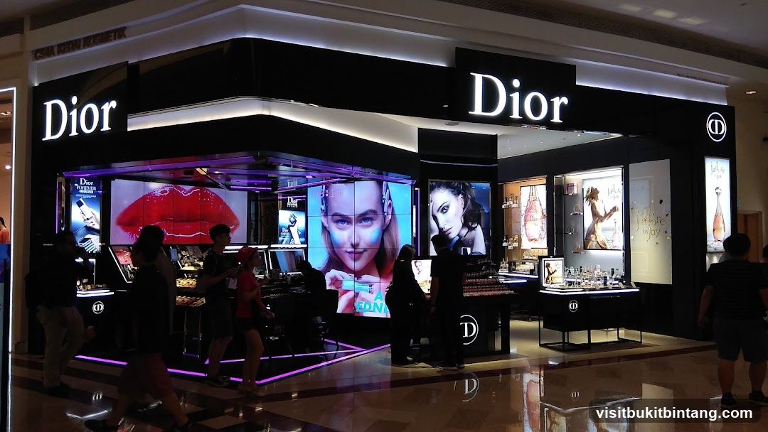 Dior Storefront