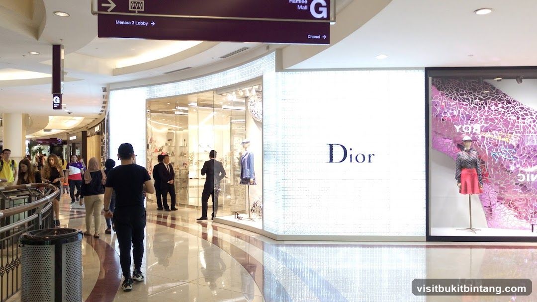 Dior Storefront in Mall