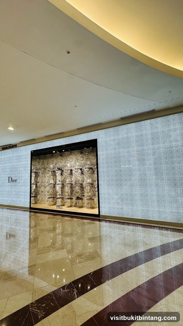 Dior Boutique
