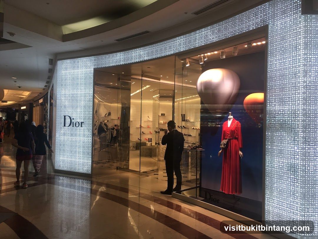 Dior Storefront