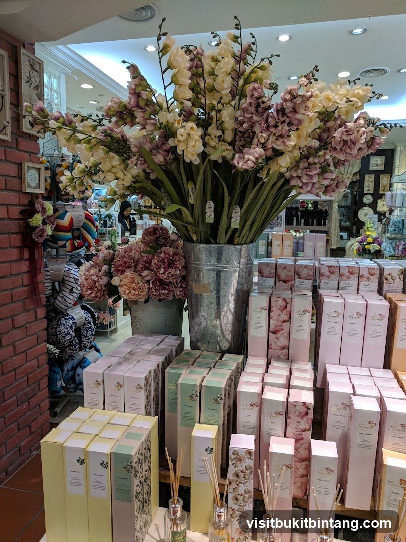 Home Fragrance Display
