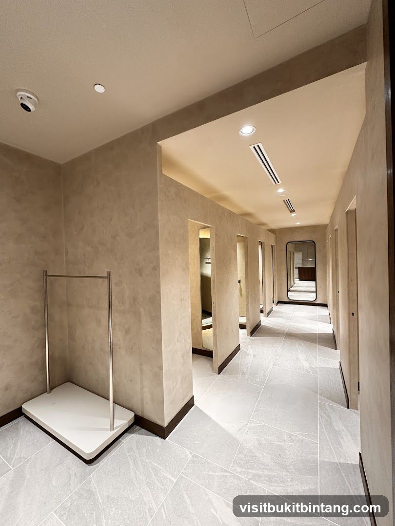 Fitting Room Corridor