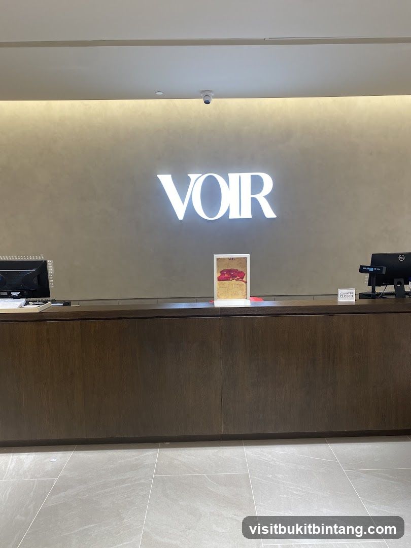 Counter with VOIR Logo