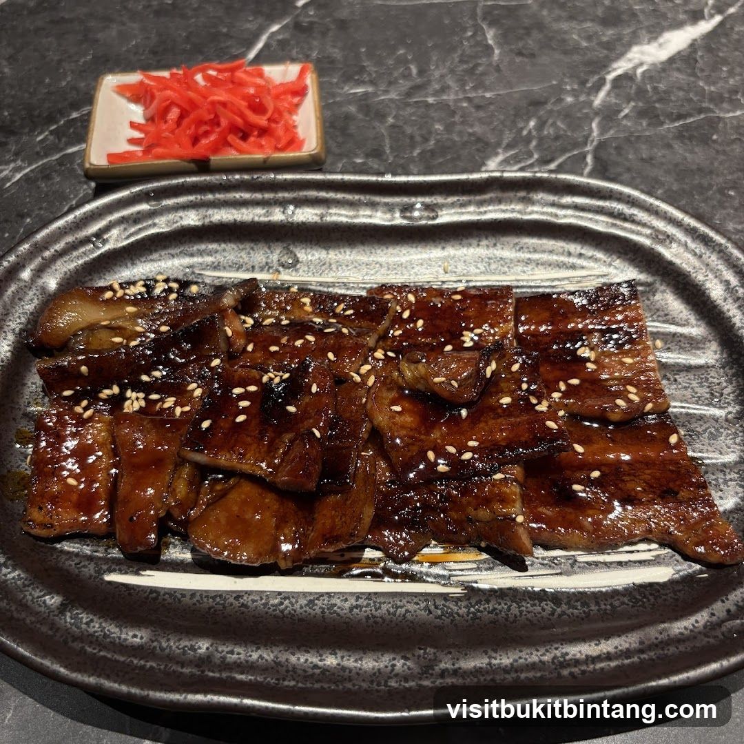Grilled Meat with Sesame Seeds and Pickled Ginger