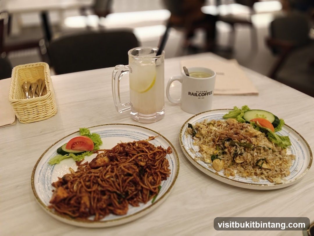 Dishes and Drinks at Railcoffee