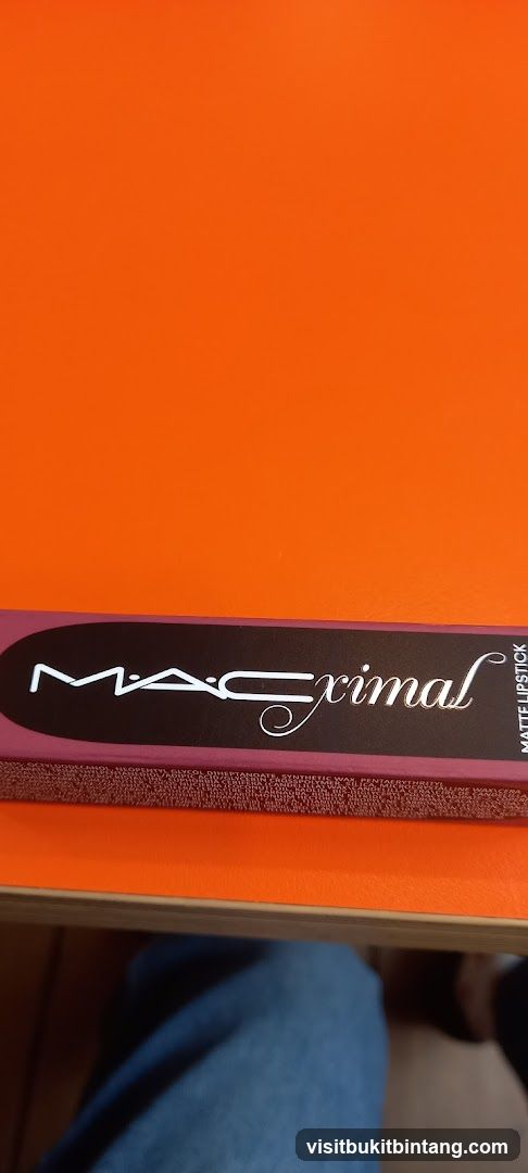 MAC Maximal Lipstick Packaging