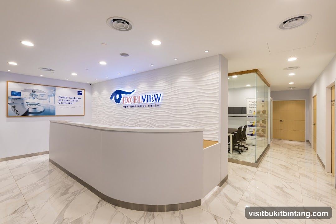 Eye Specialist Center Reception
