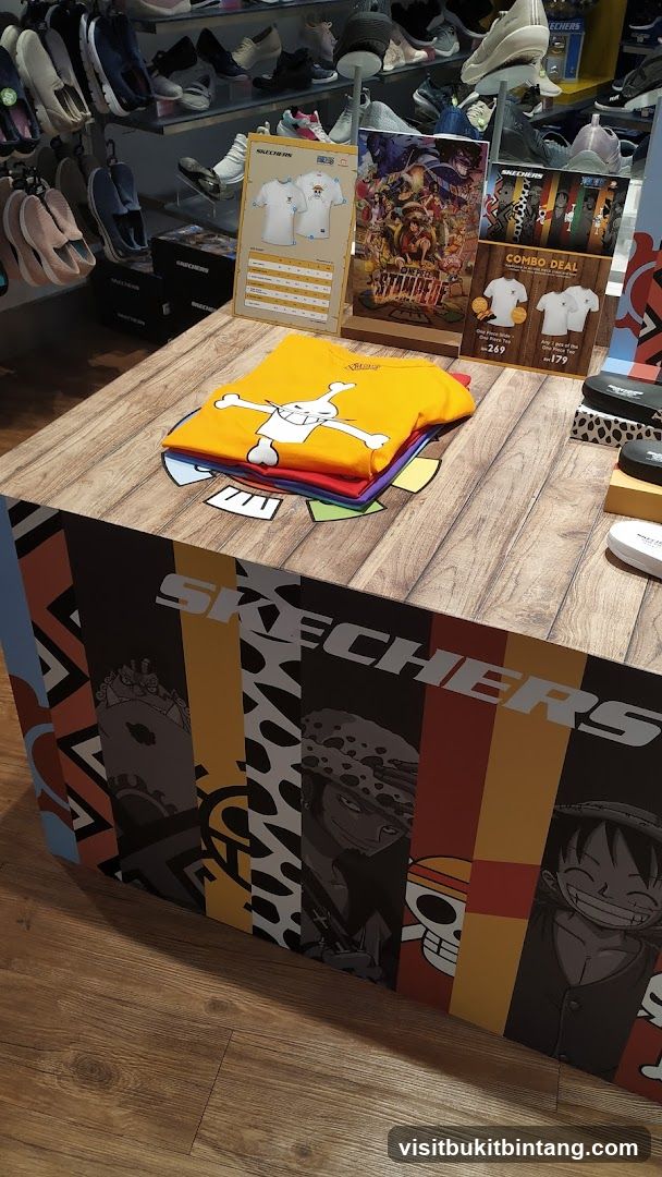 Skechers x One Piece Merchandise Display