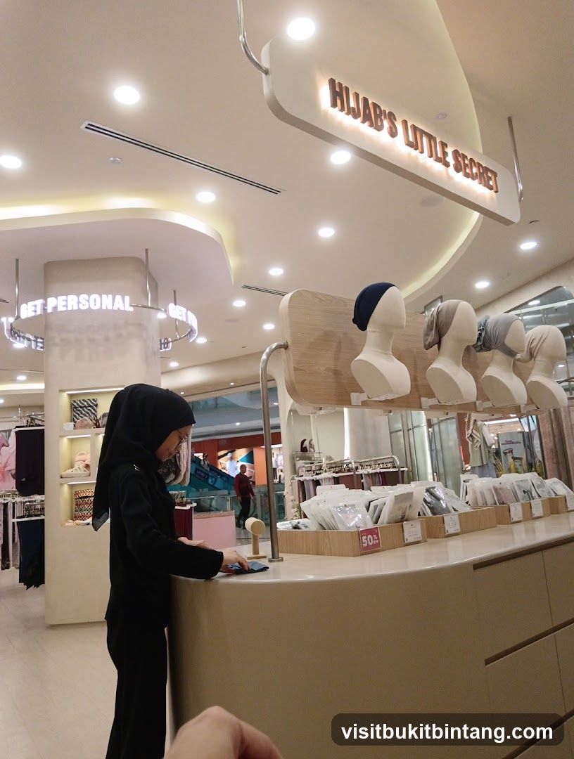Naelofar @ Nu Sentral