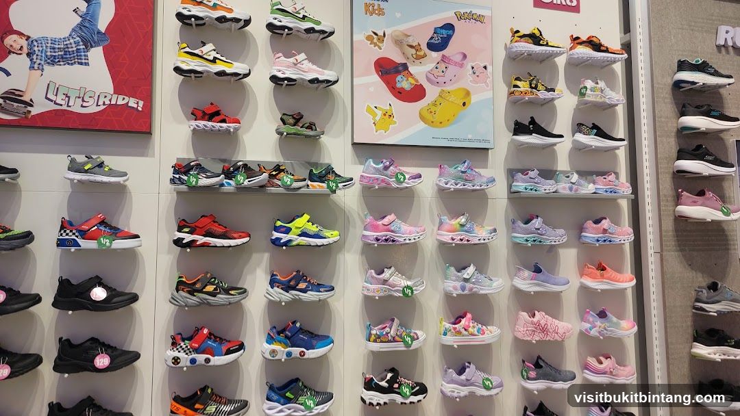 Children's Shoes Display