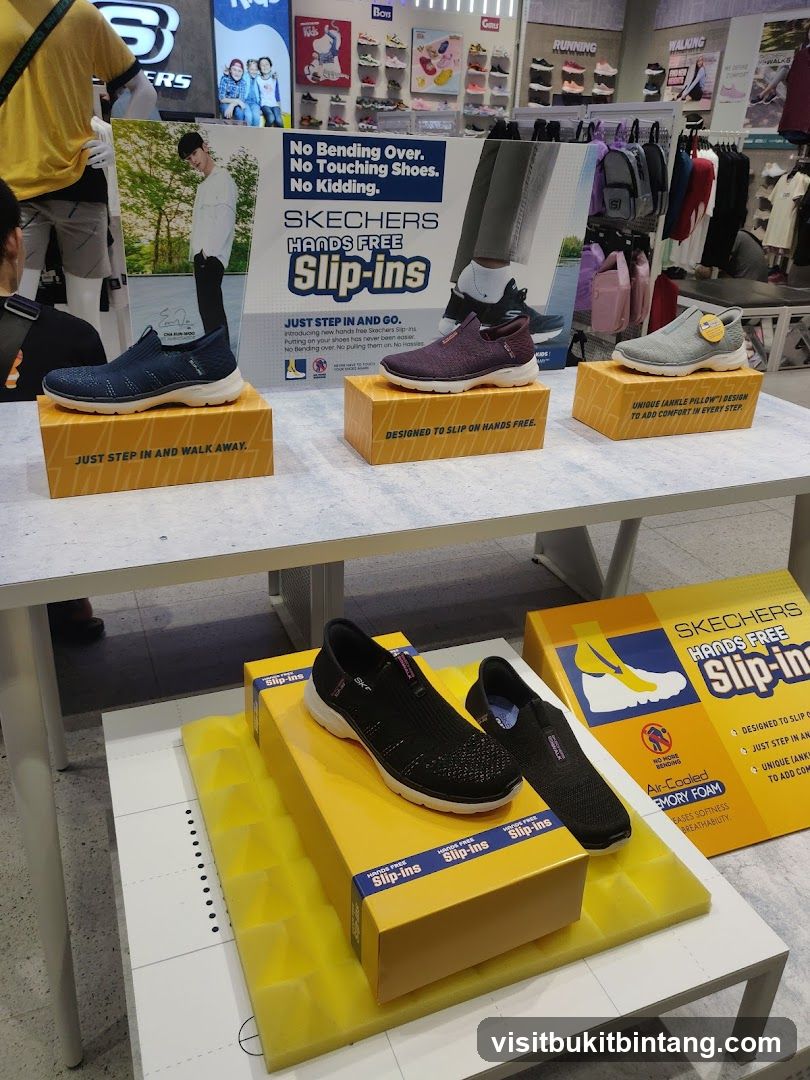 Skechers Slip-ins Display