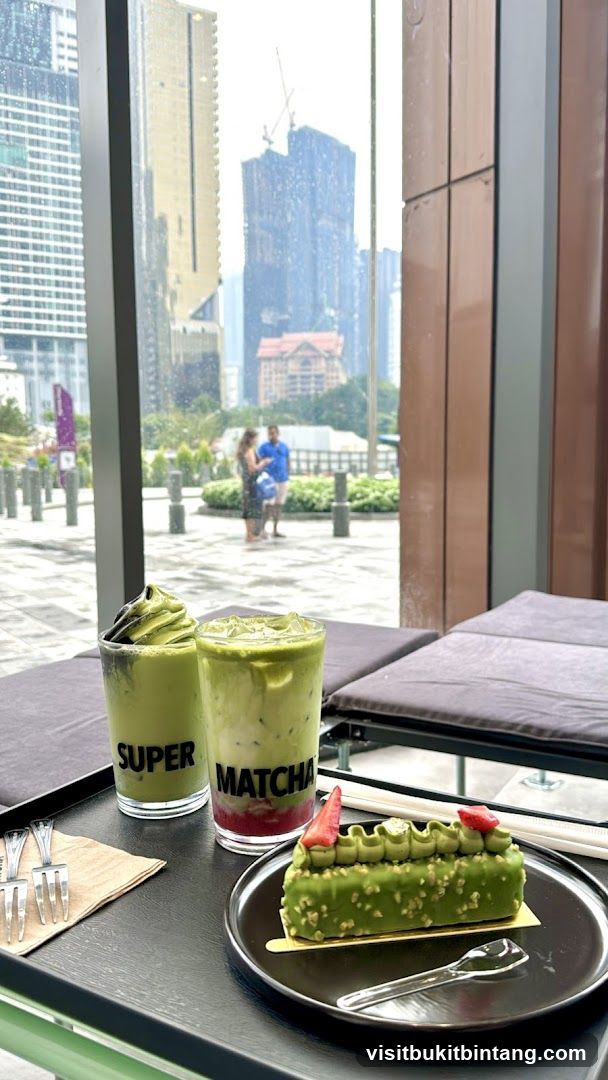 Matcha Drinks and Cake
