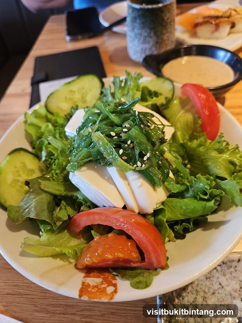 Salad with Tofu and Seaweed