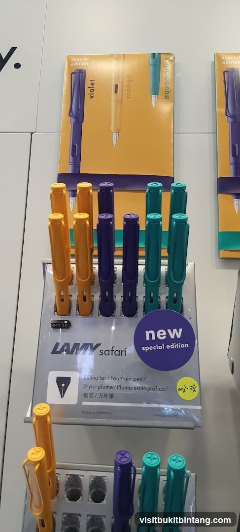 Lamy Safari Fountain Pens