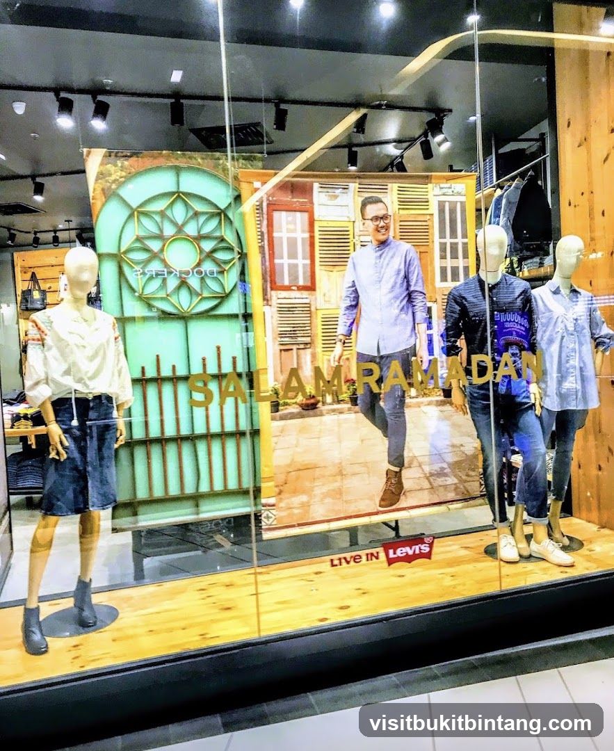 Levi's Ramadan Display