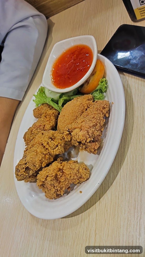 Fried Chicken with Dipping Sauce