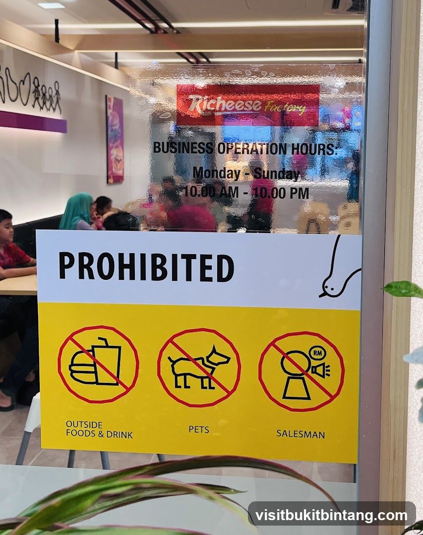 Richeese Factory Sign