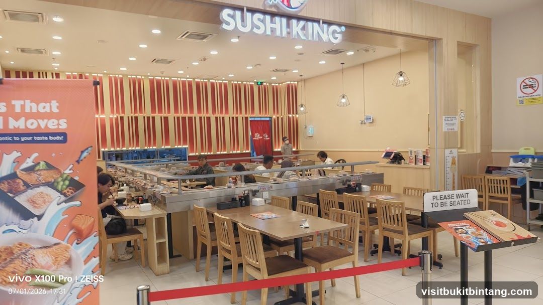 Sushi King Restaurant Interior