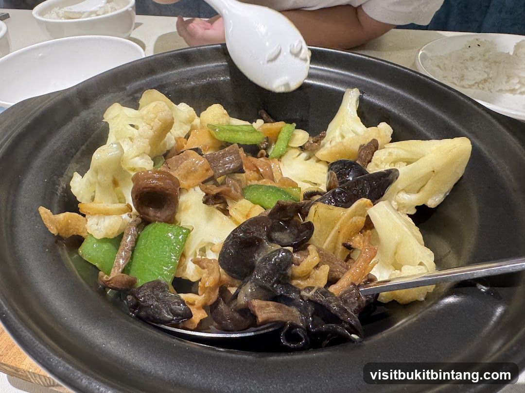 Stir-fried Vegetables and Mushrooms