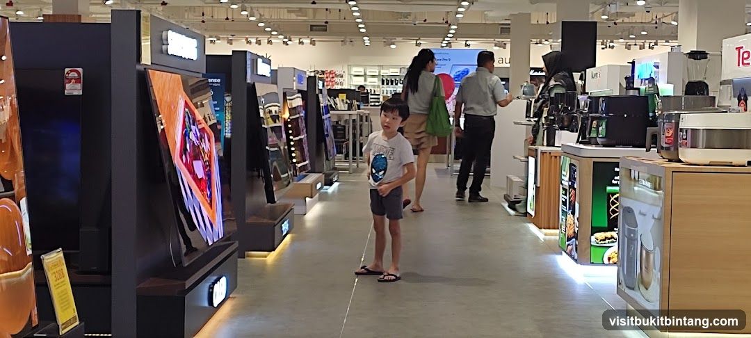 Electronics Store Display