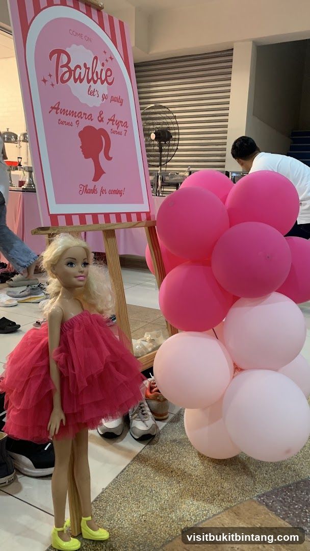 Barbie themed party decoration