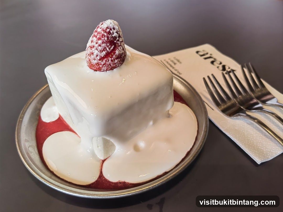 Dessert with Strawberry and Cream