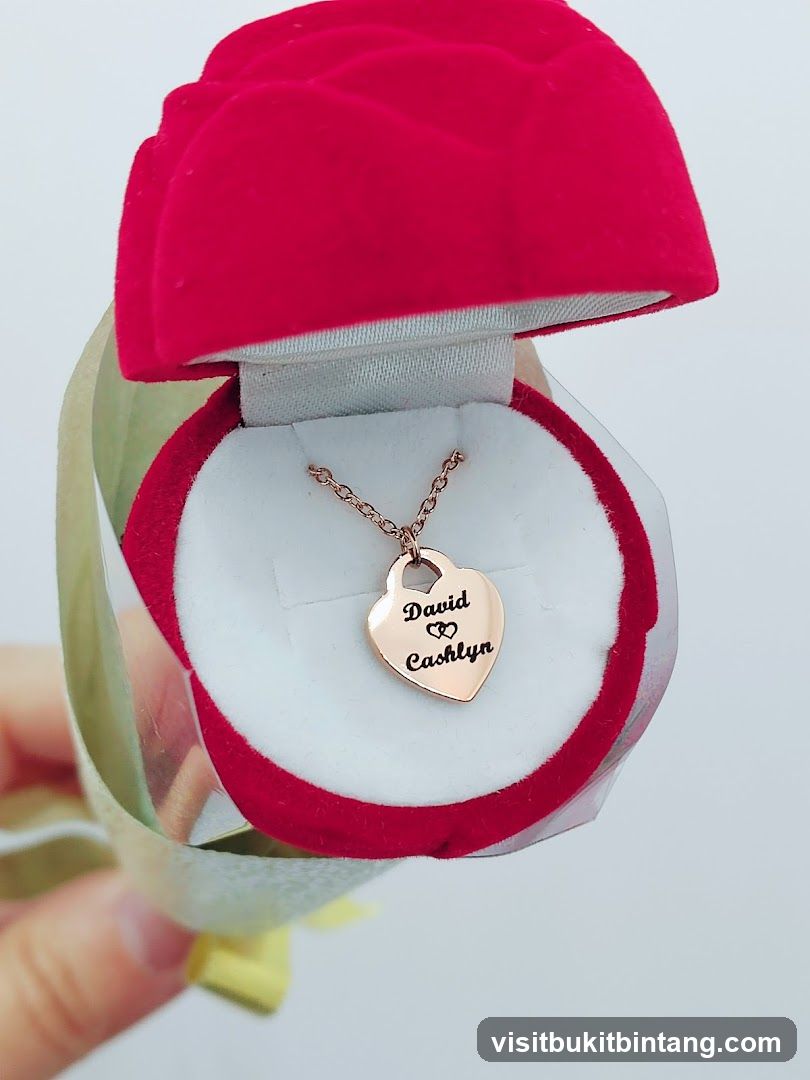 Personalized Heart Necklace in Gift Box