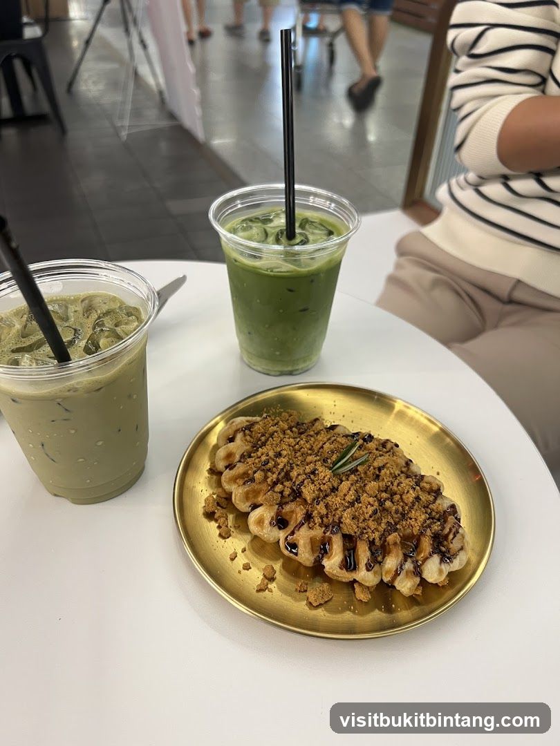 Matcha Drinks and Waffle