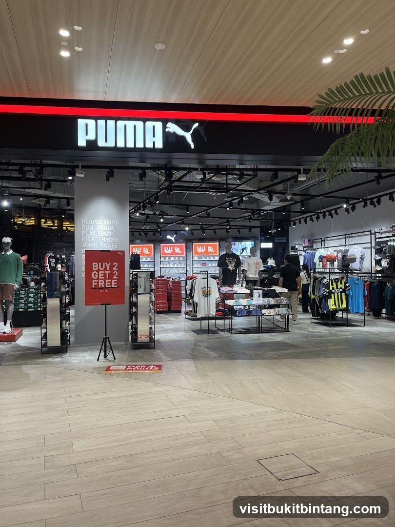 WOW Plaza (South entrance)