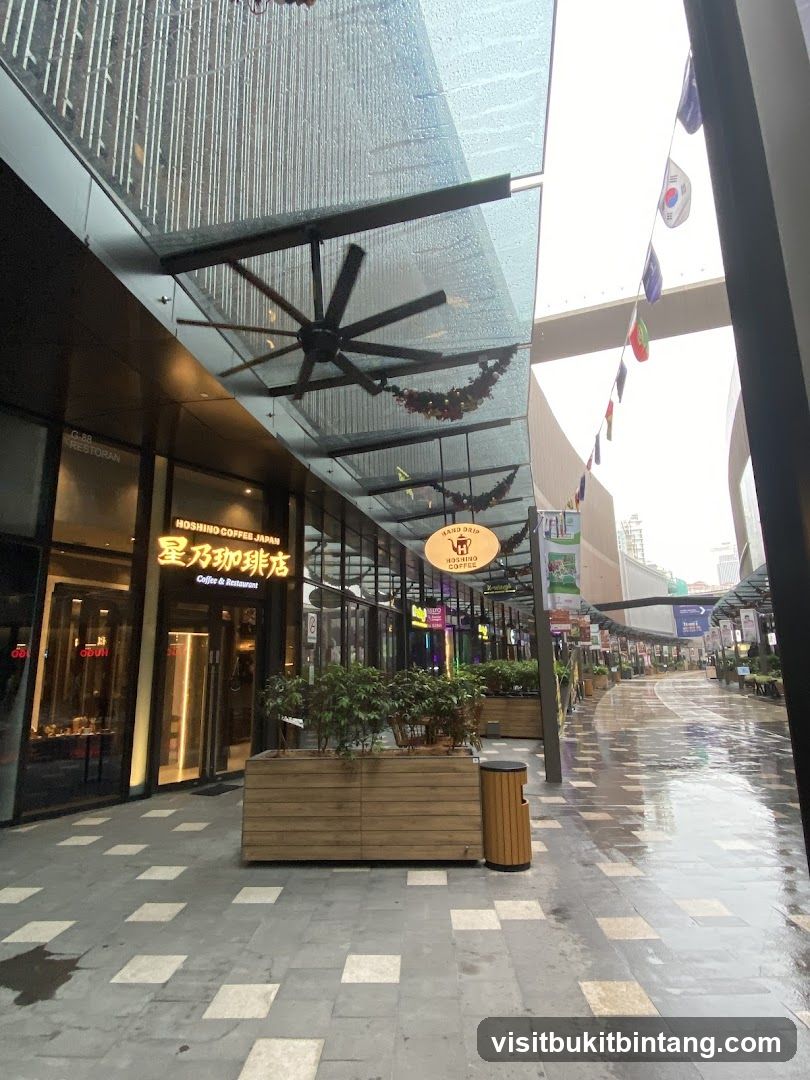WOW Plaza (South entrance)