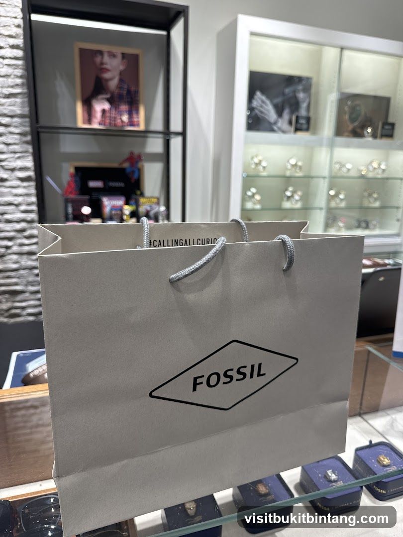 Fossil Shopping Bag