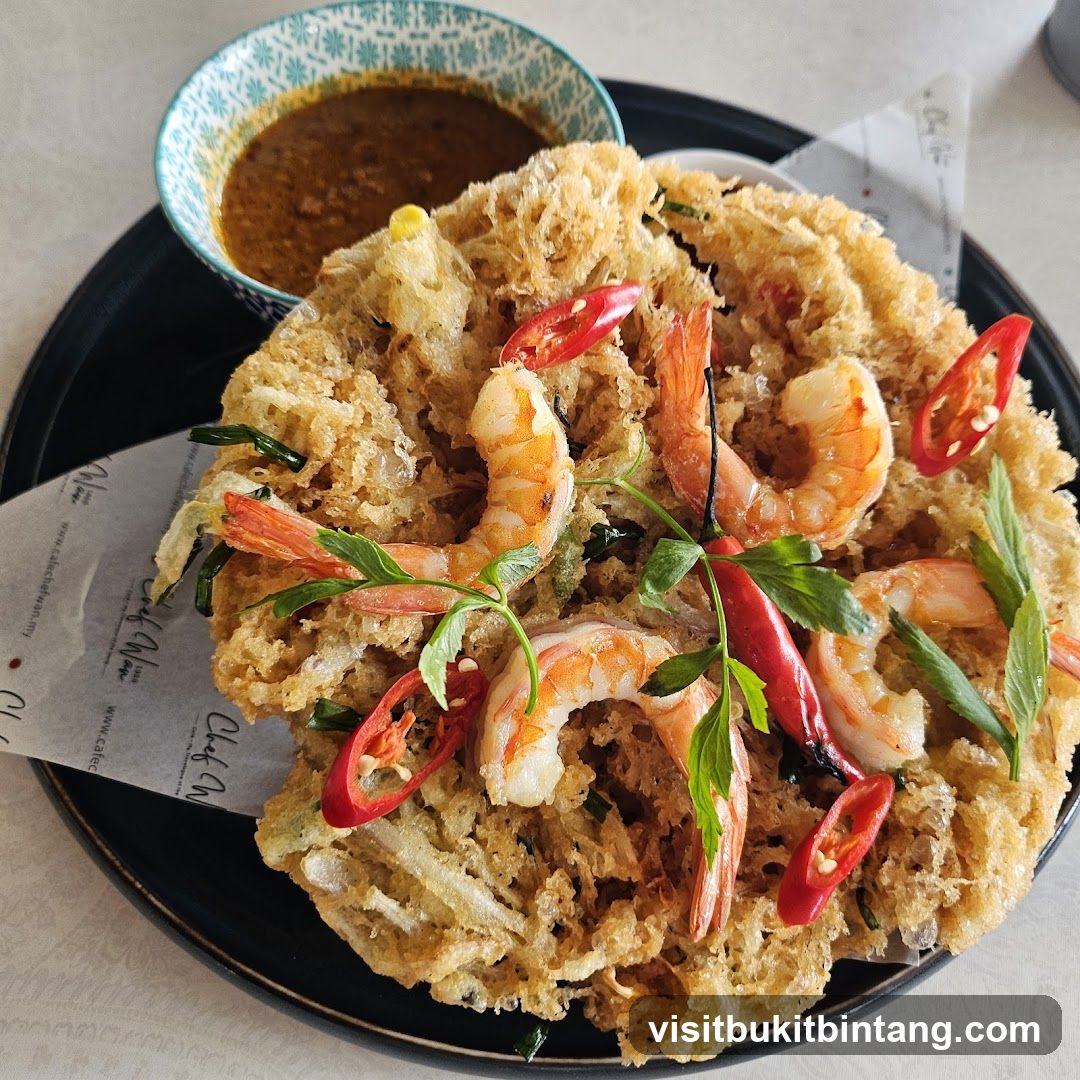Crispy Fried Dish with Shrimp and Chili