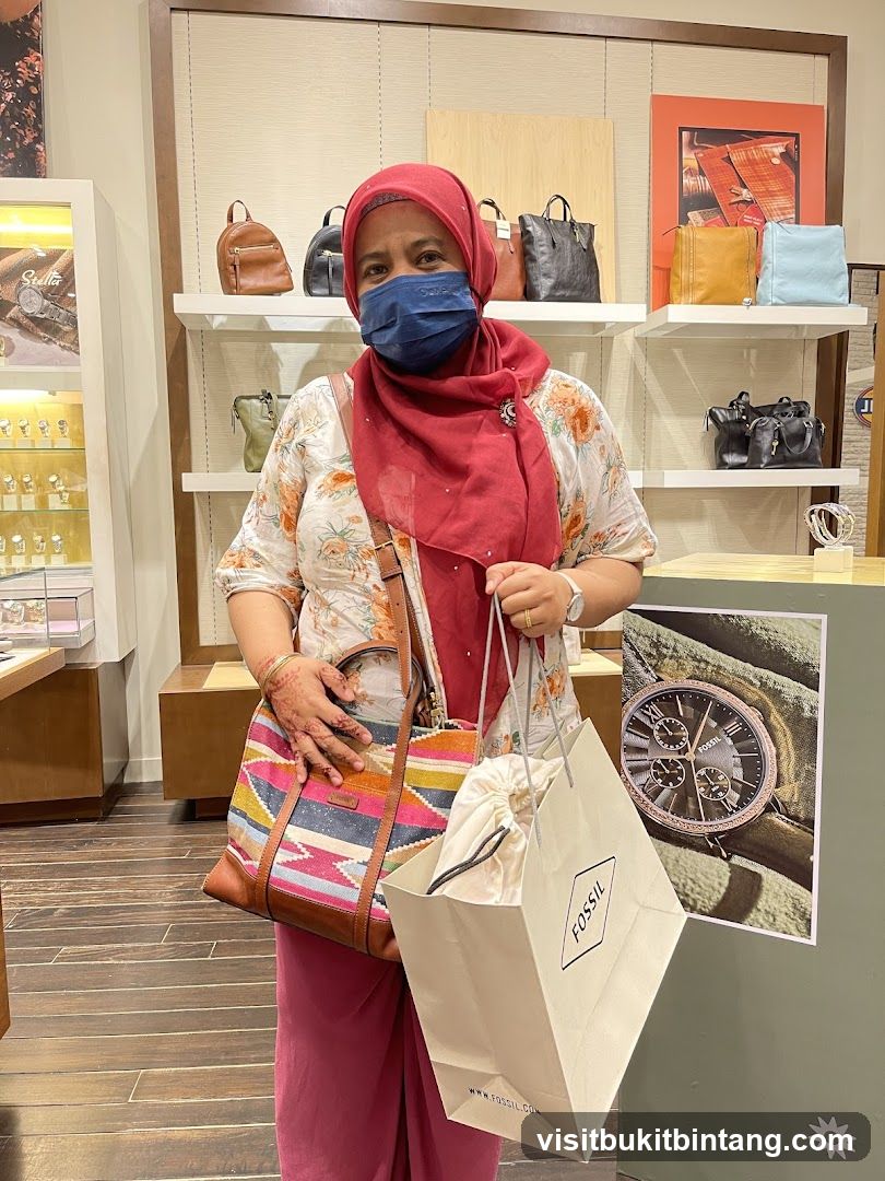 Woman with Fossil Shopping Bag