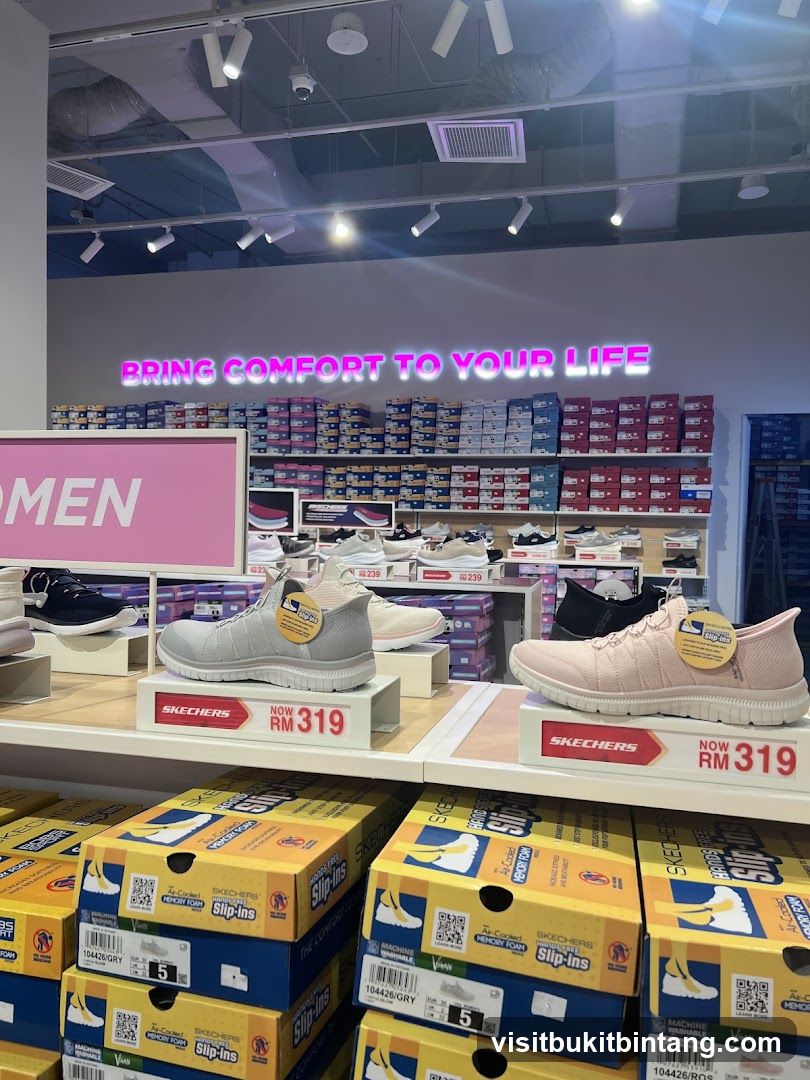 Skechers Store Display