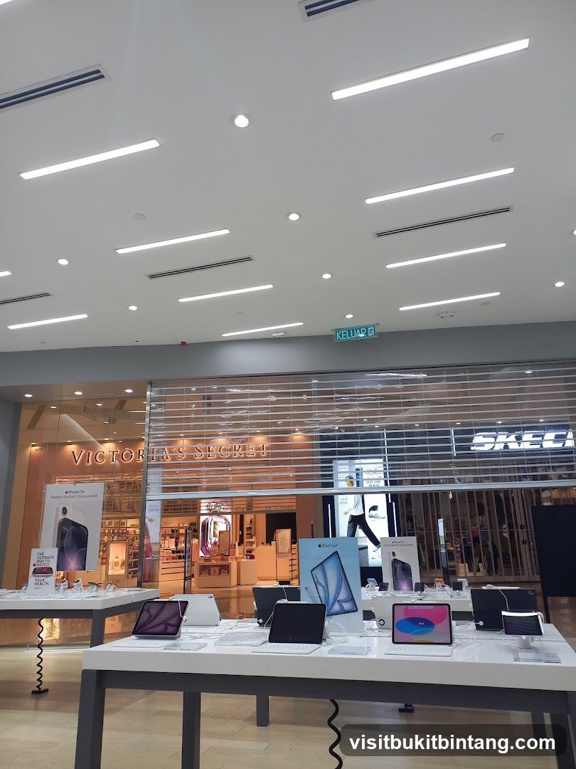 Electronics Store Display