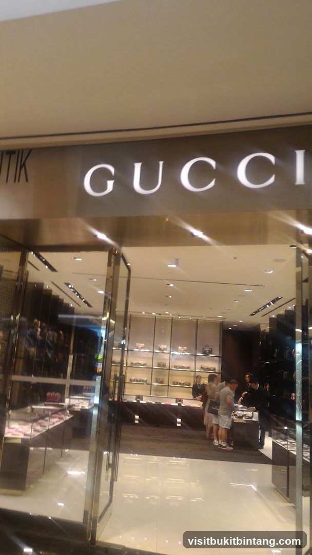 Gucci Boutique Entrance