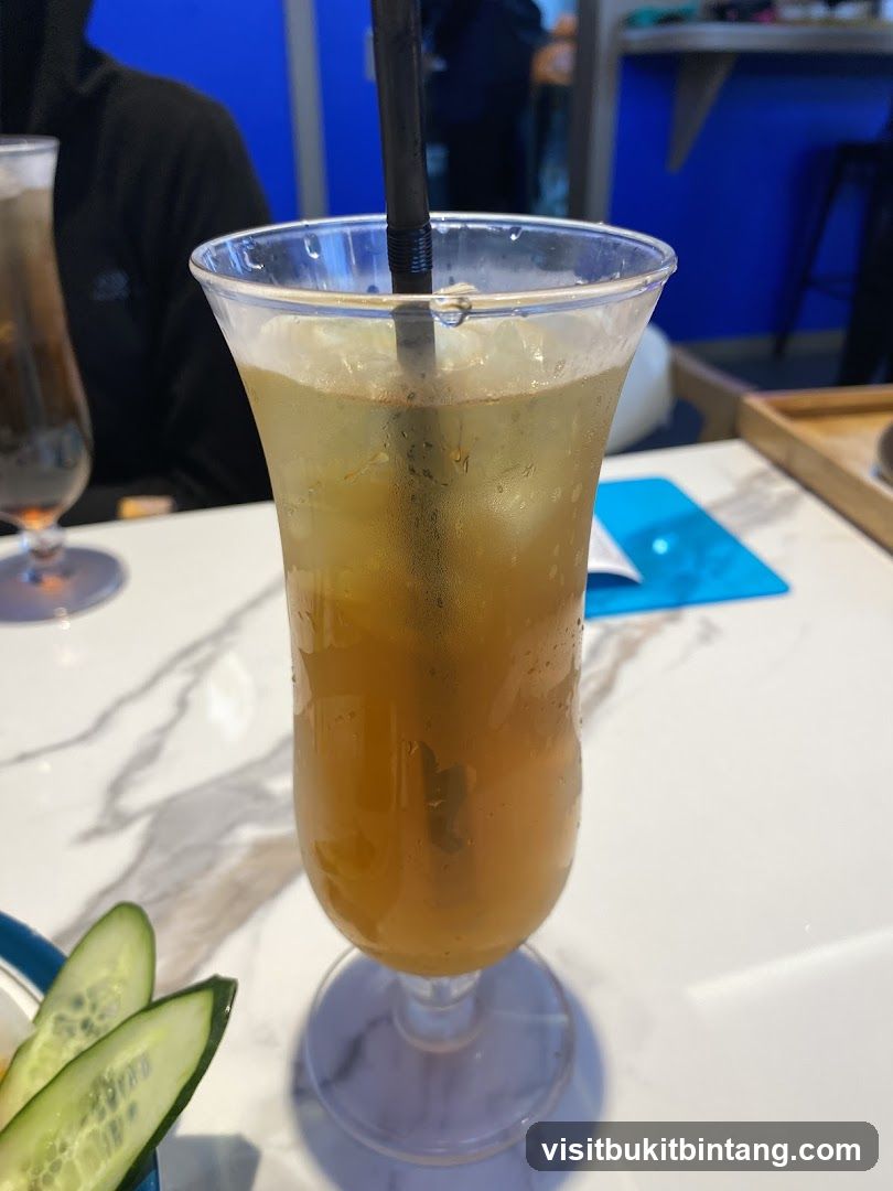 Iced Tea with Cucumber Slices