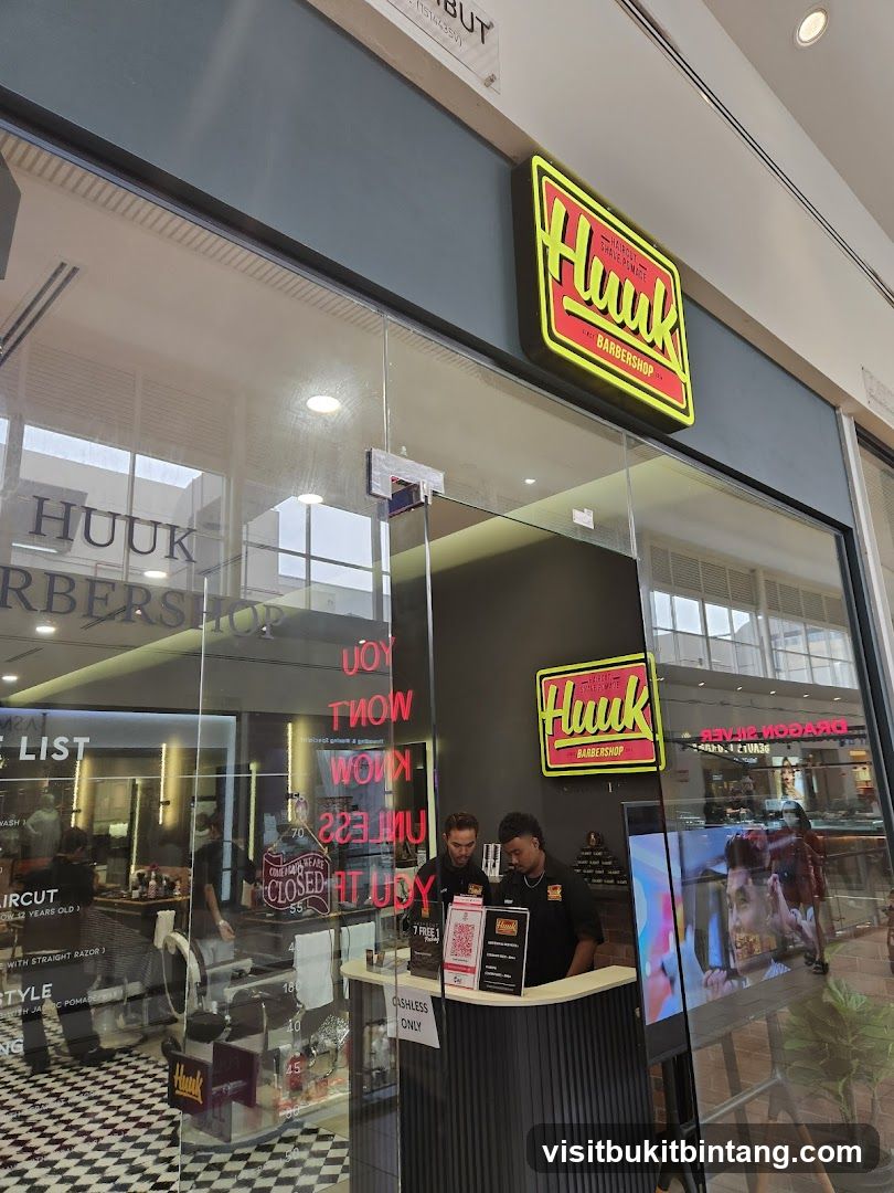 Huuk Barbershop @ Setia City Mall