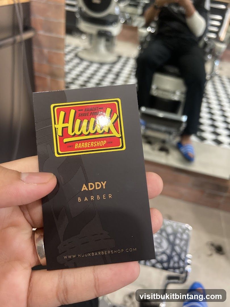 Business Card for Huuk Barbershop