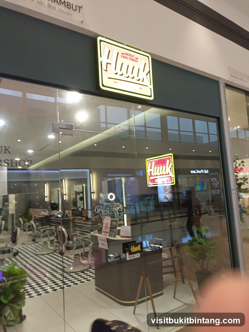 Huuk Barbershop @ Setia City Mall