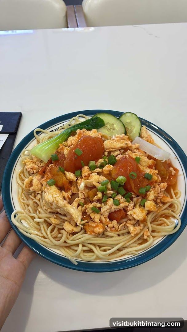 Noodles with Tomato and Egg