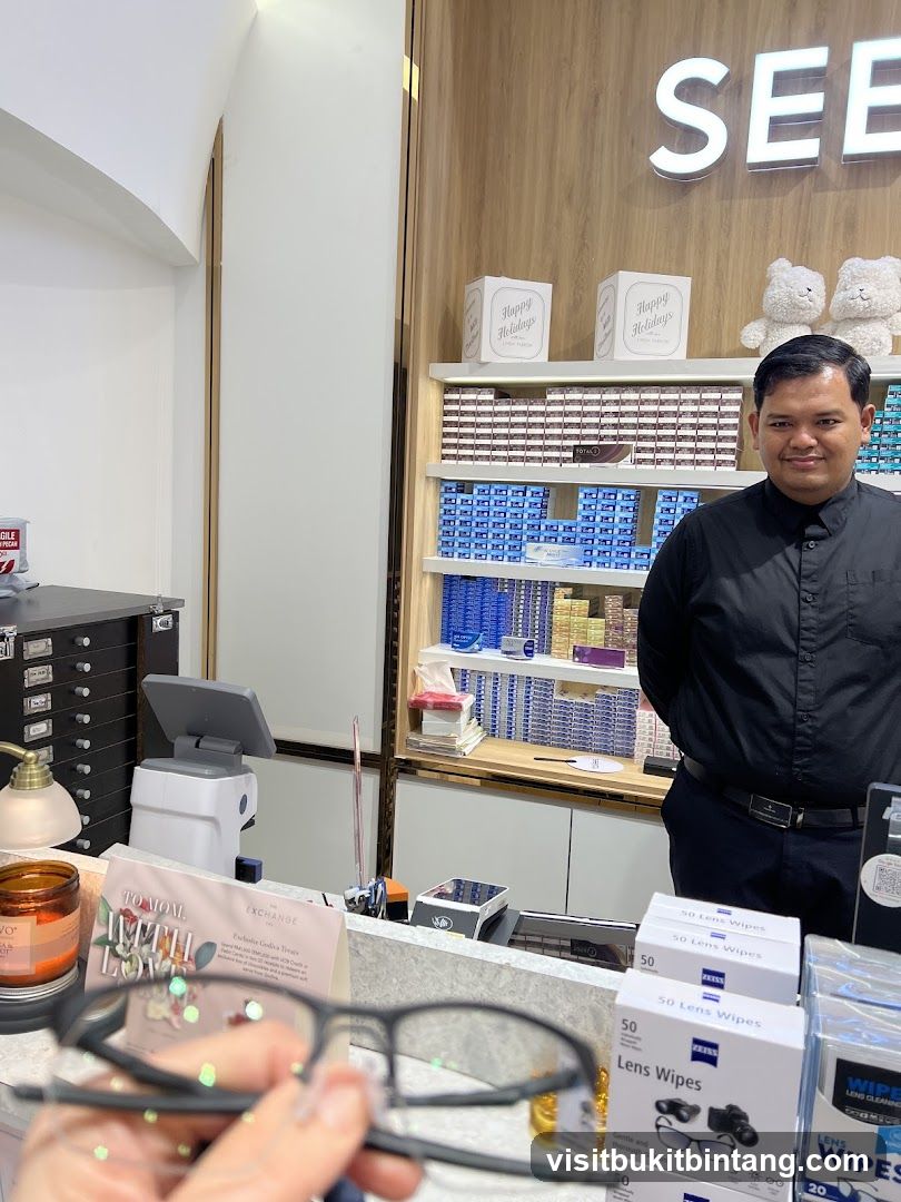 Optometry Store Counter