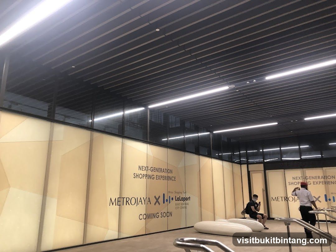 MetroJaya and LaLaport Advertisement